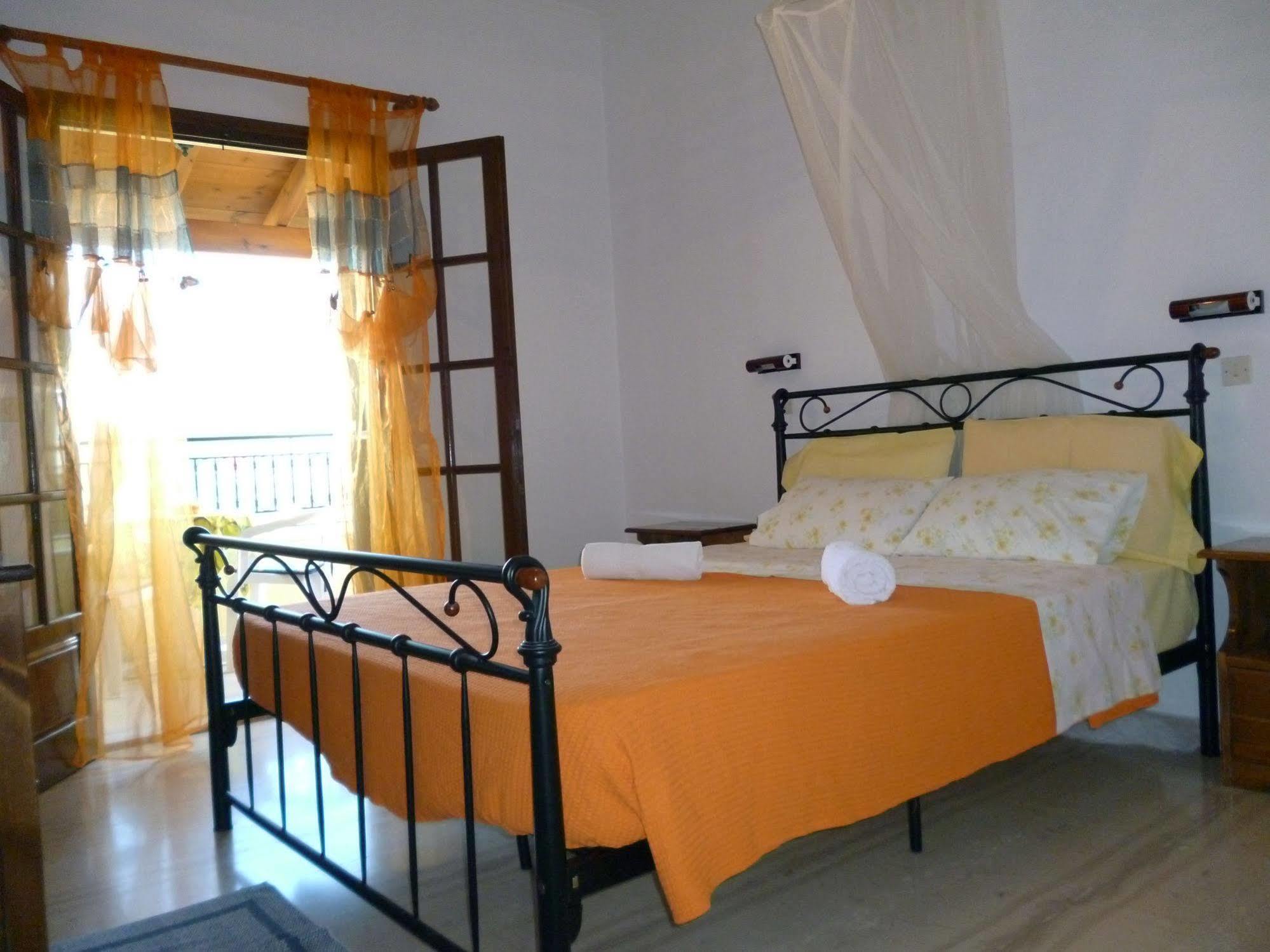 Villa Helen Arillas  Exteriér fotografie